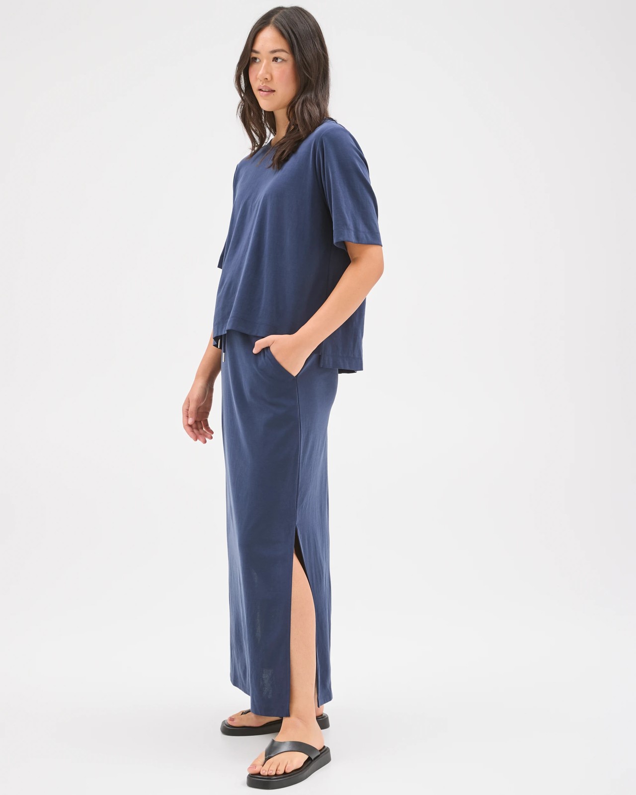 Relaxed Drape Maxi Skirt - Navy 2 of 5