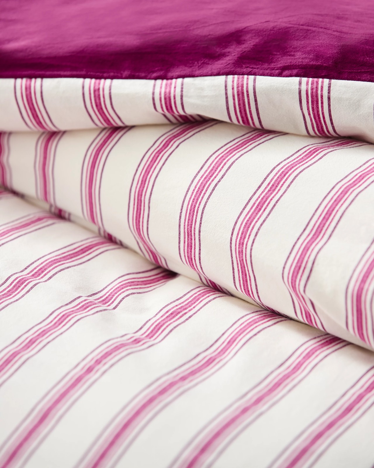 Arlo Cotton Stonewash Quilt Cover Set - Magenta 6 of 6