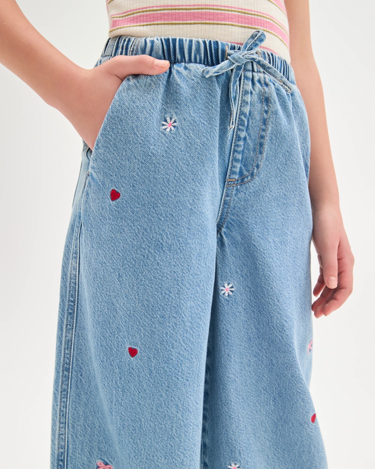 Cotton Embroidered Pull On Wide Leg Denim Pants 3 of 5