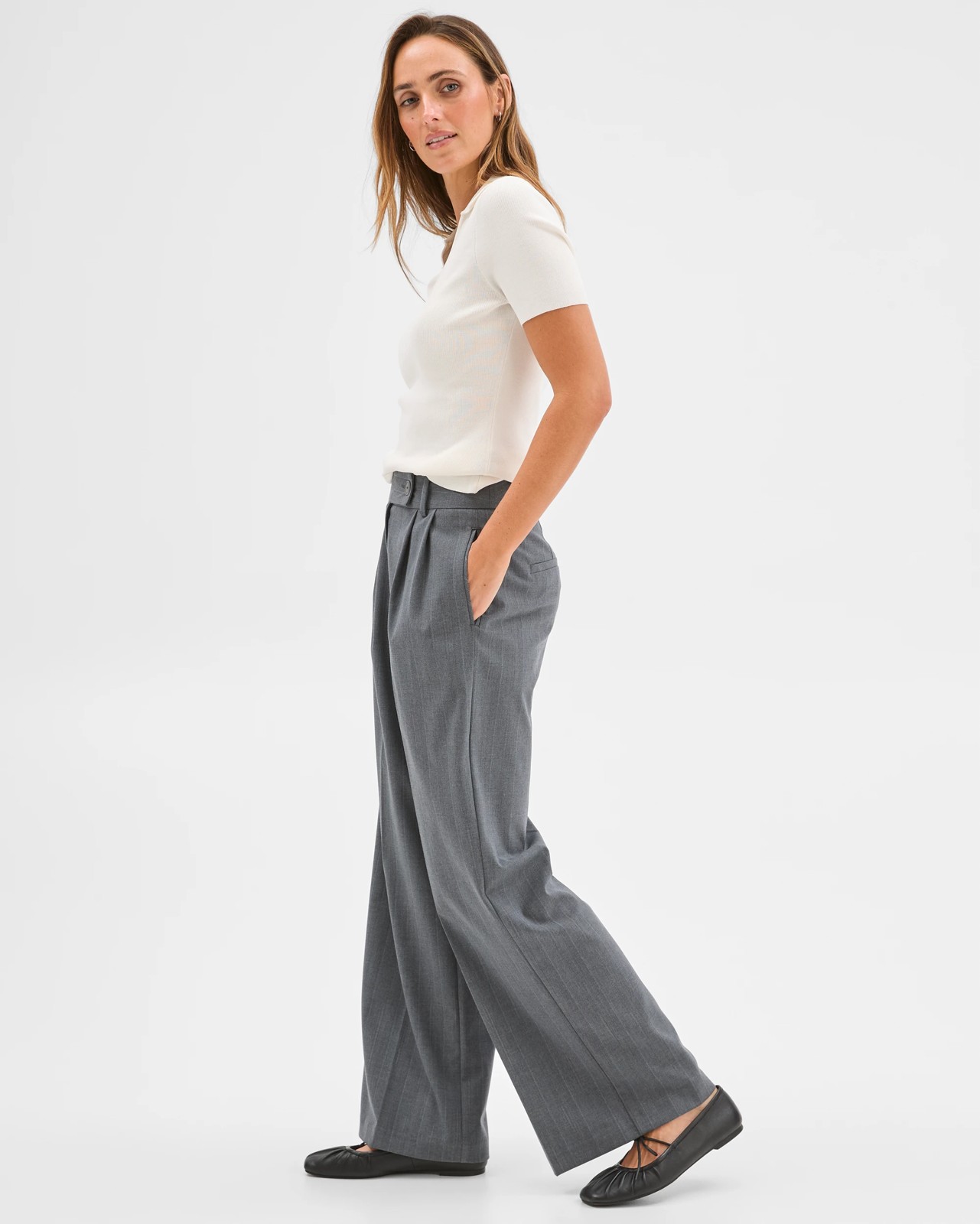 Preview Classic Full Length Wide Leg Pants 4 of 6