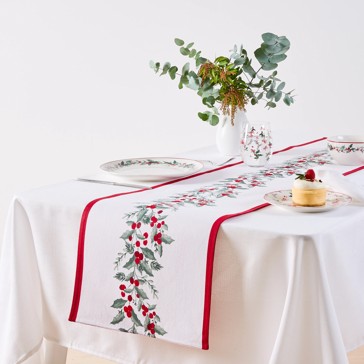 Anko Holly Table Runner