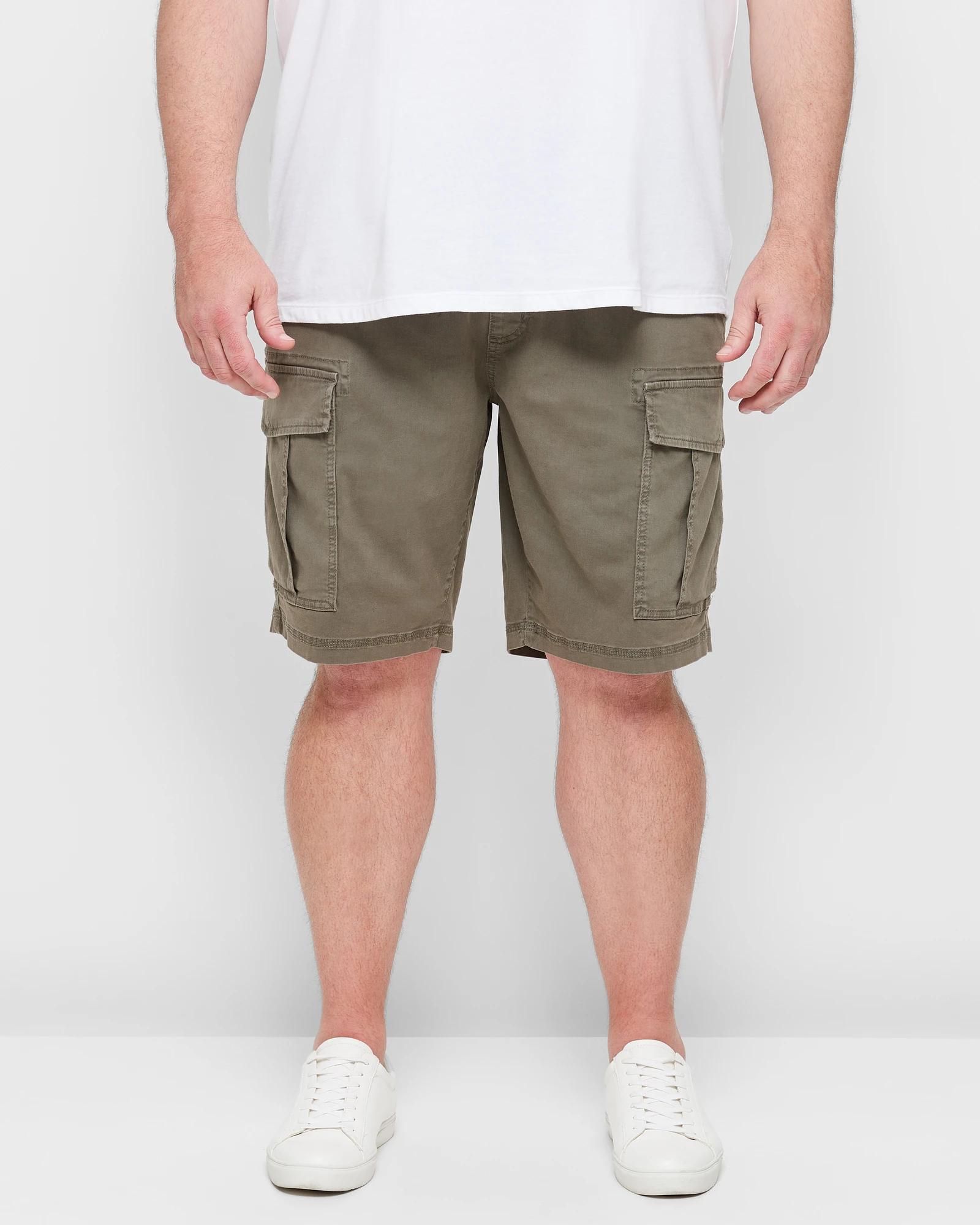 Plus size cargo shorts hot sale