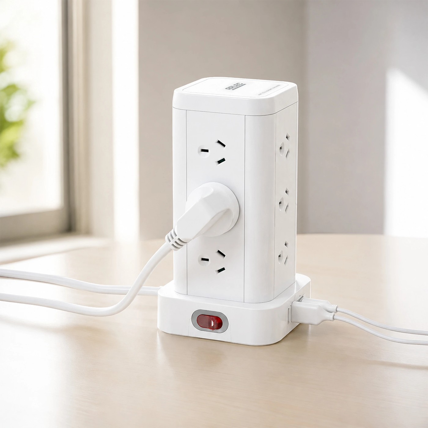 Arlec 12 Outlet Desktop Power Station 3 of 3