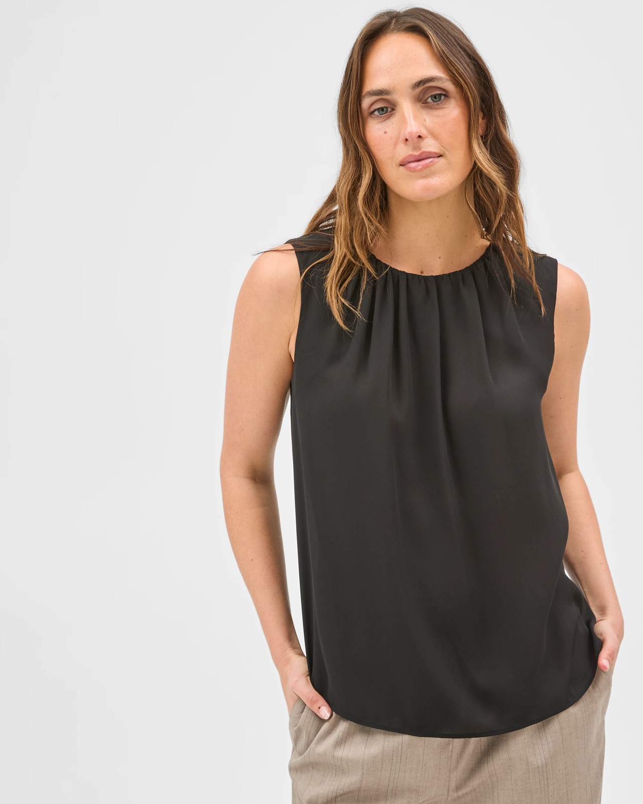 Preview Sleeveless Gathered Neck Blouse - Black 3 of 5